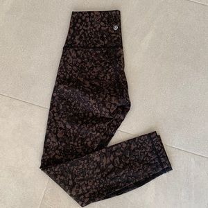 Lululemon wunder unders 25”